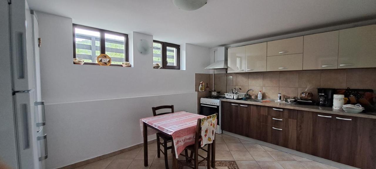 Casa De Vacanta Apartment Бран Екстериор снимка